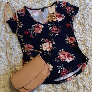 🌺 Floral Tee 🌺